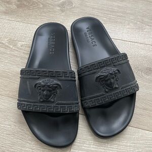 Versace slides